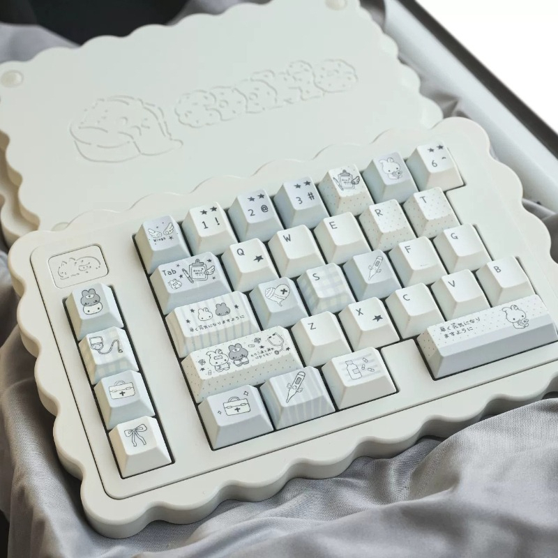 لوحة مفاتيح سودا ستاك المنفصلة - مراجعة Gaming Keyboard Bluetooth وسعره