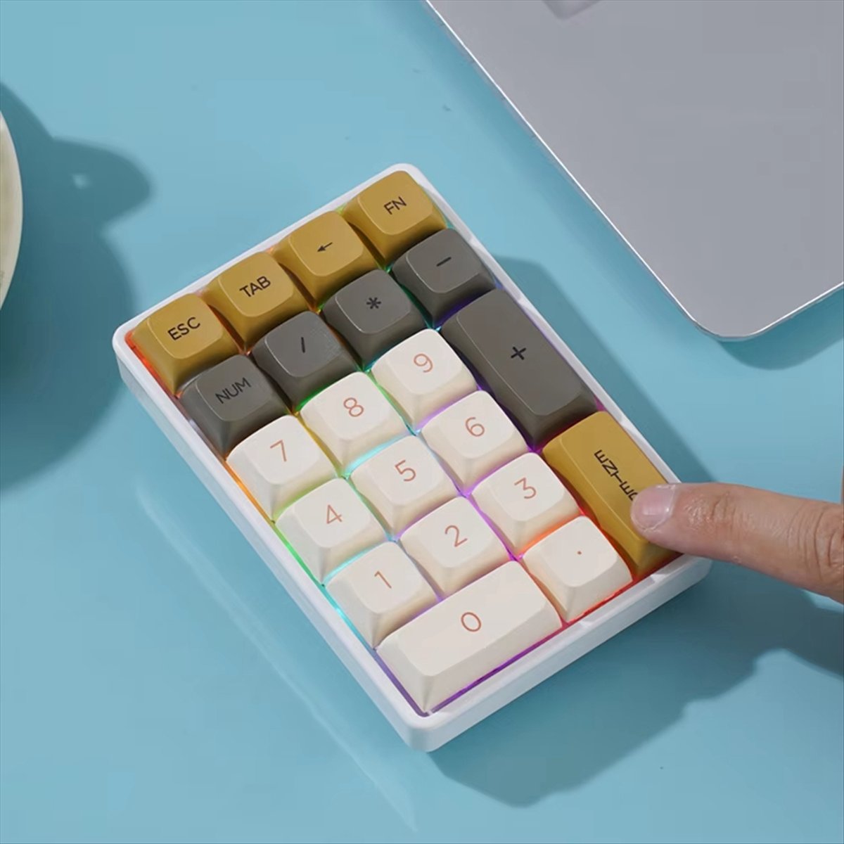 لوحة مفاتيح رقمية صغيرة N86R ب - مراجعة Gaming Keyboard No Number Pad وسعره