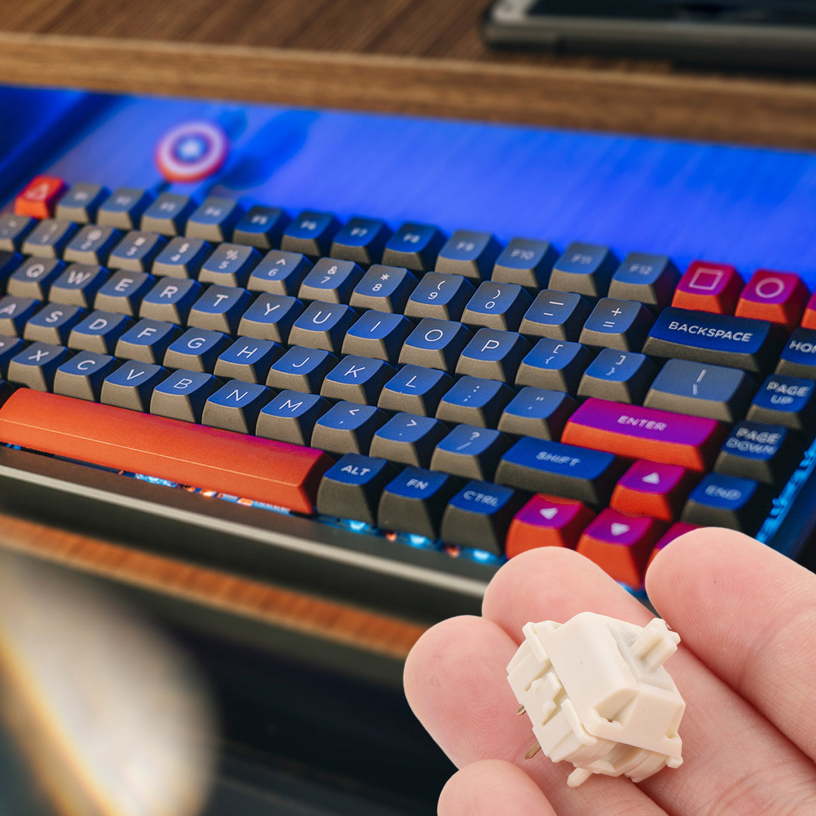 مفتاح لوحة مفاتيح ميكانيكي كري - مراجعة Gaming Keyboard Tester وسعره