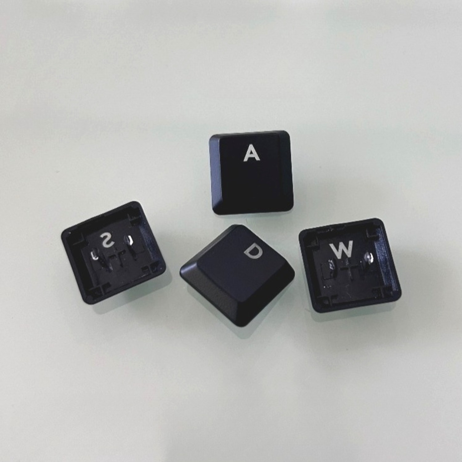 أغطية مفاتيح شفافة منخفضة المح - مراجعة Gaming Keyboard Tkl وسعره
