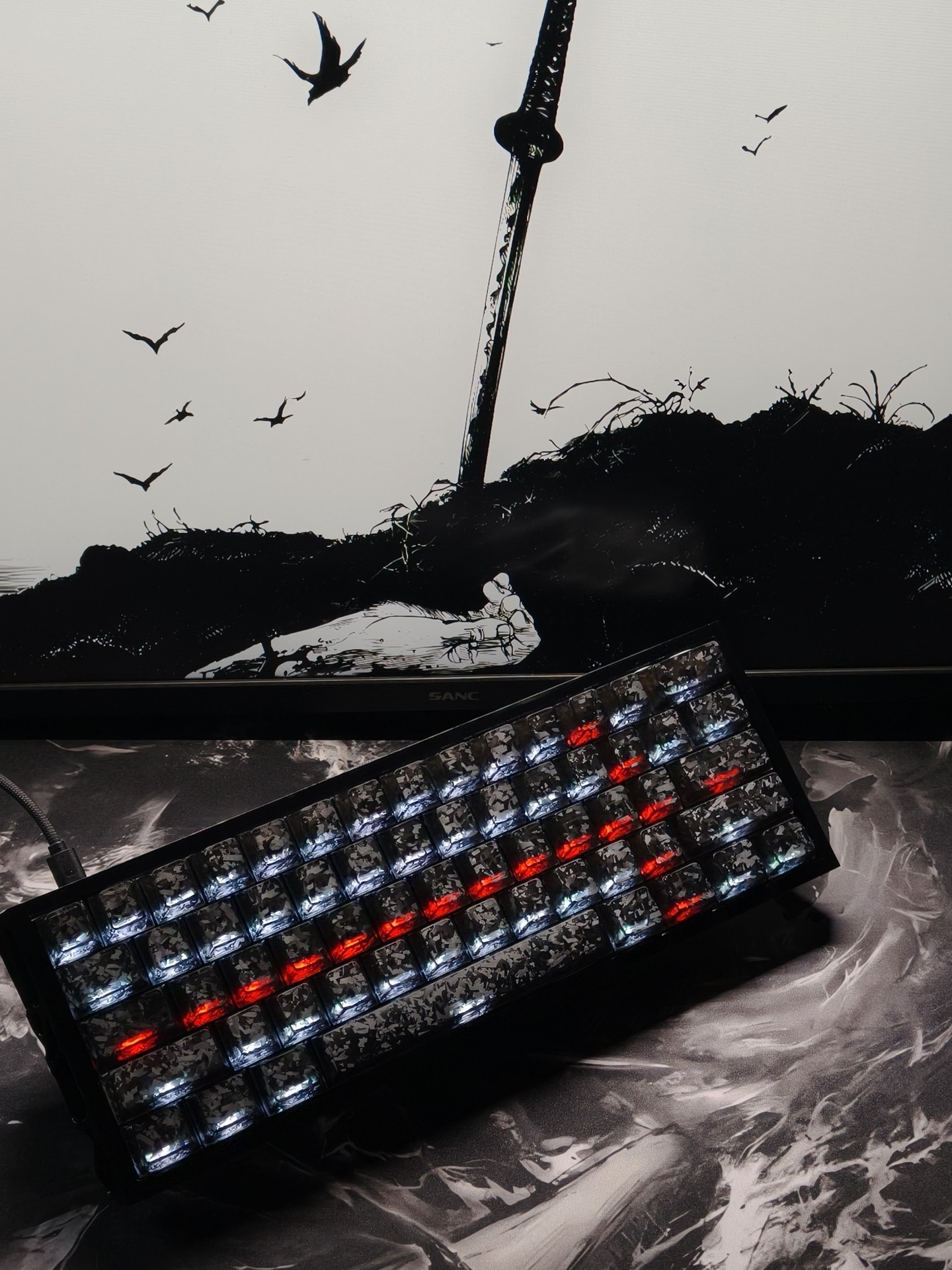 لوحة مفاتيح مخصصة للألعاب بتصم - مراجعة Gaming Keyboard No Number Pad وسعره